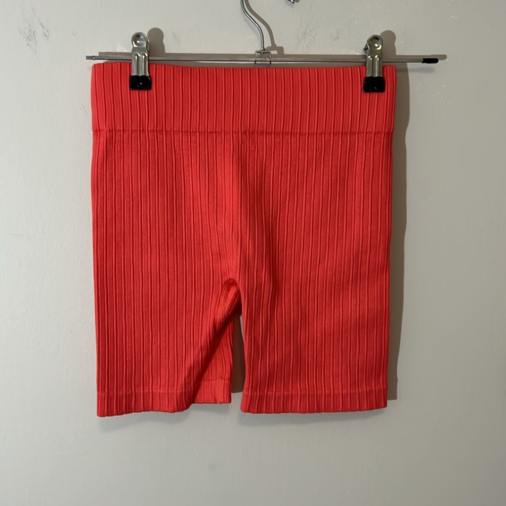 Art Class Target Ribbed Shorts - Picture 2 of 3
